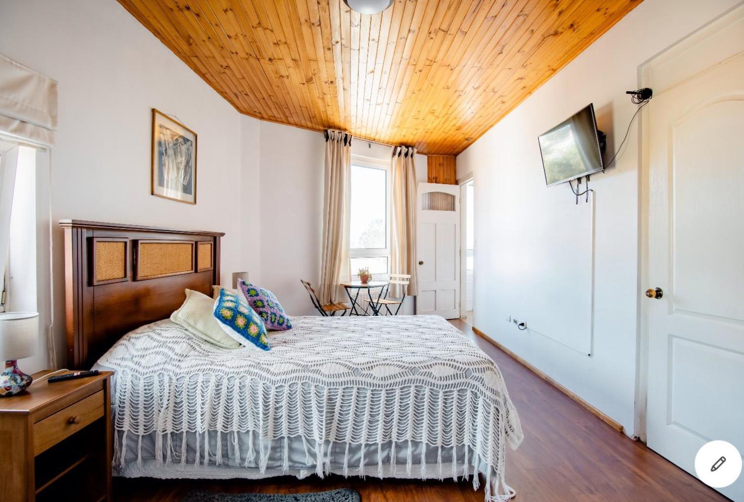 Hostal Lala Portena Vista Al Mar, Bano Privado Y Desayuno Valparaíso Eksteriør billede