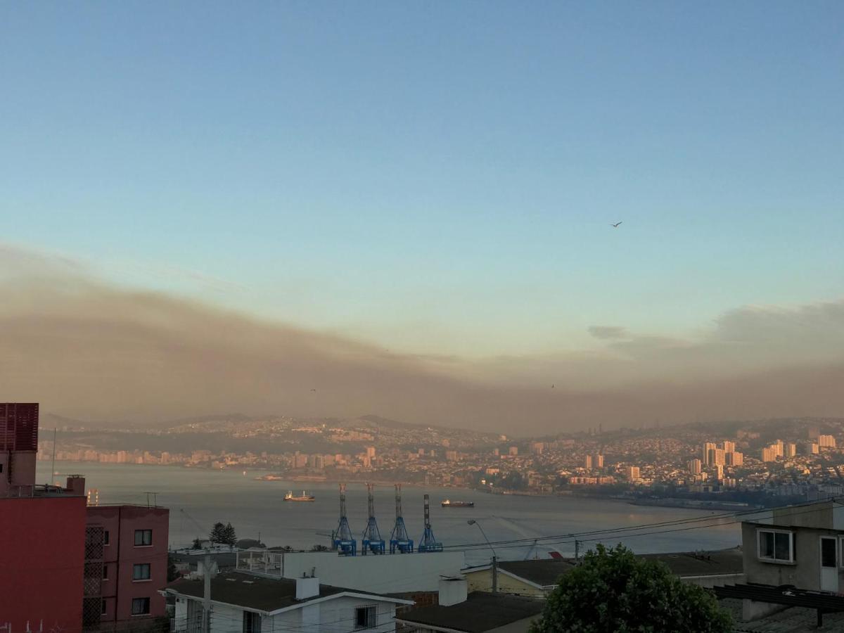 Hostal Lala Portena Vista Al Mar, Bano Privado Y Desayuno Valparaíso Eksteriør billede